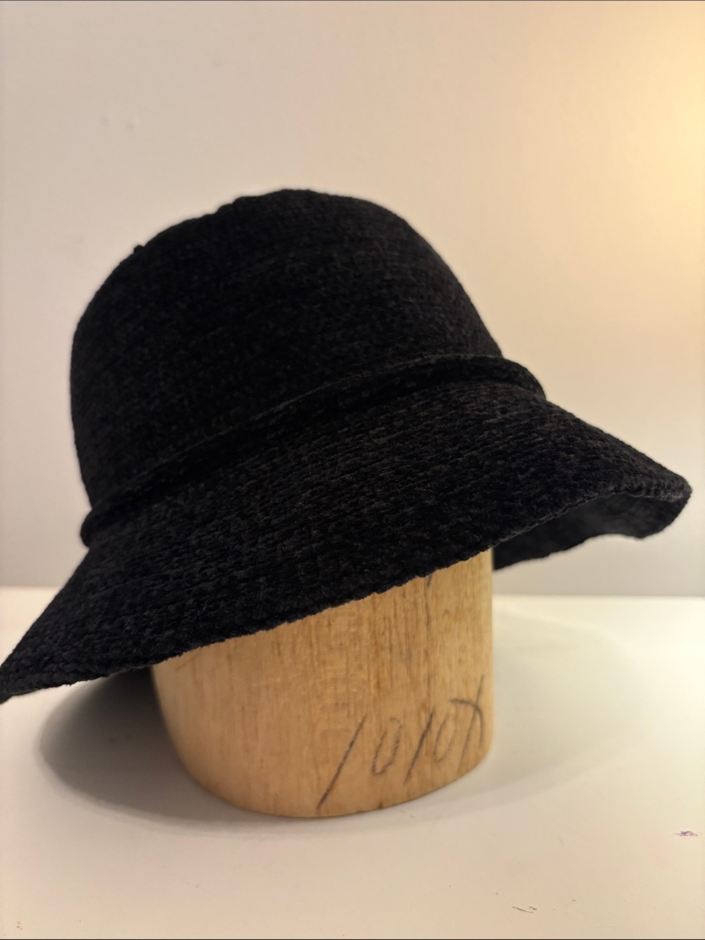 Vince Camuto Soft Chenille Black Hat